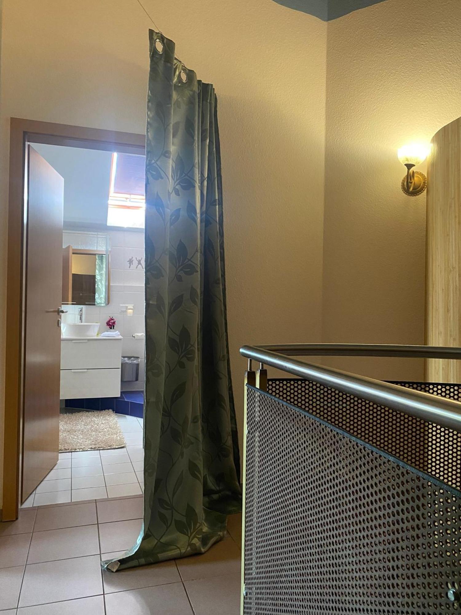 Maisonette-Ferienzimmer Am Backhausgarten Flonheim Buitenkant foto