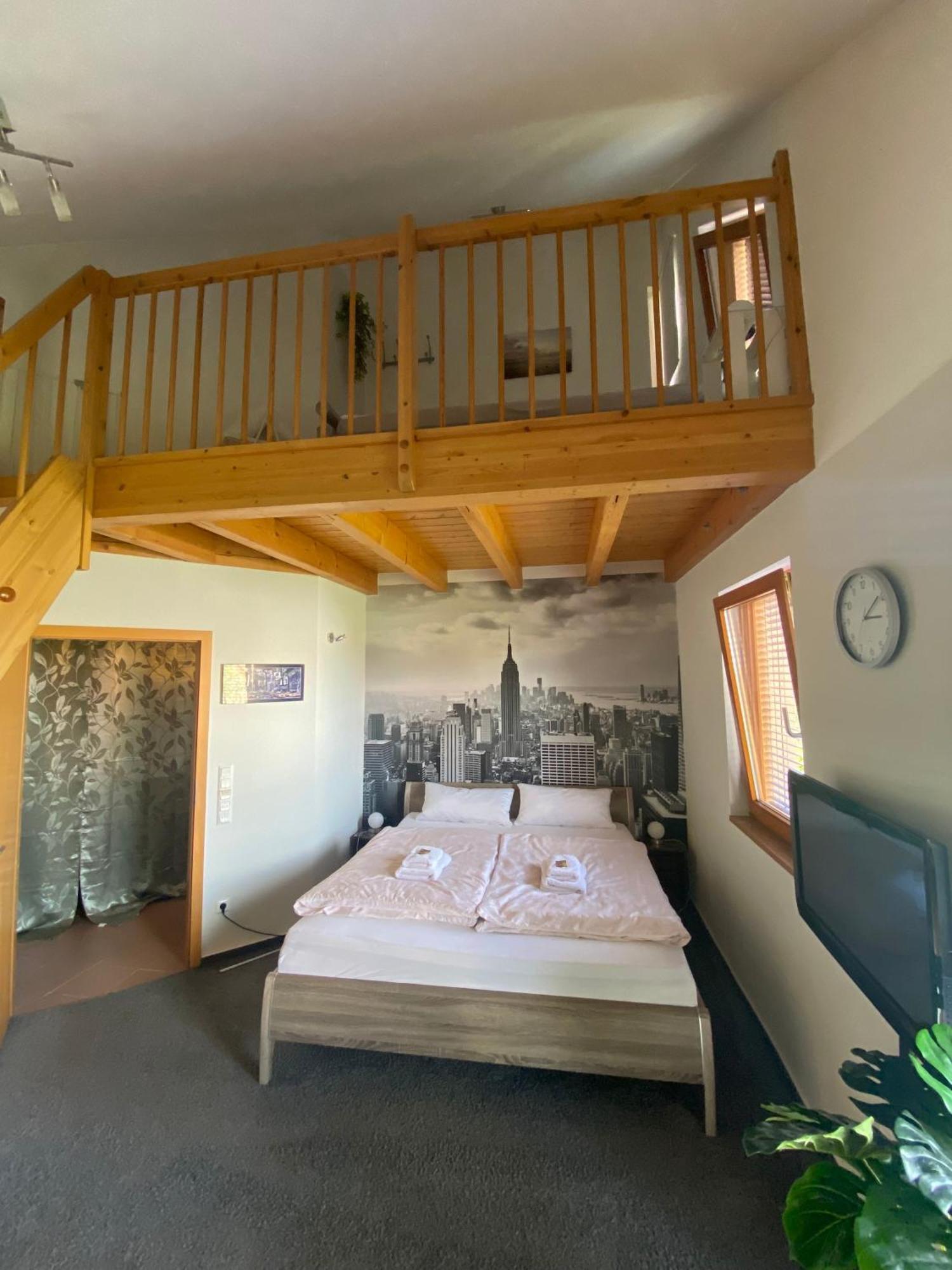 Maisonette-Ferienzimmer Am Backhausgarten Flonheim Buitenkant foto